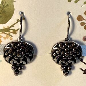 Elegant Silver flower bloom Dangle drop Earrings